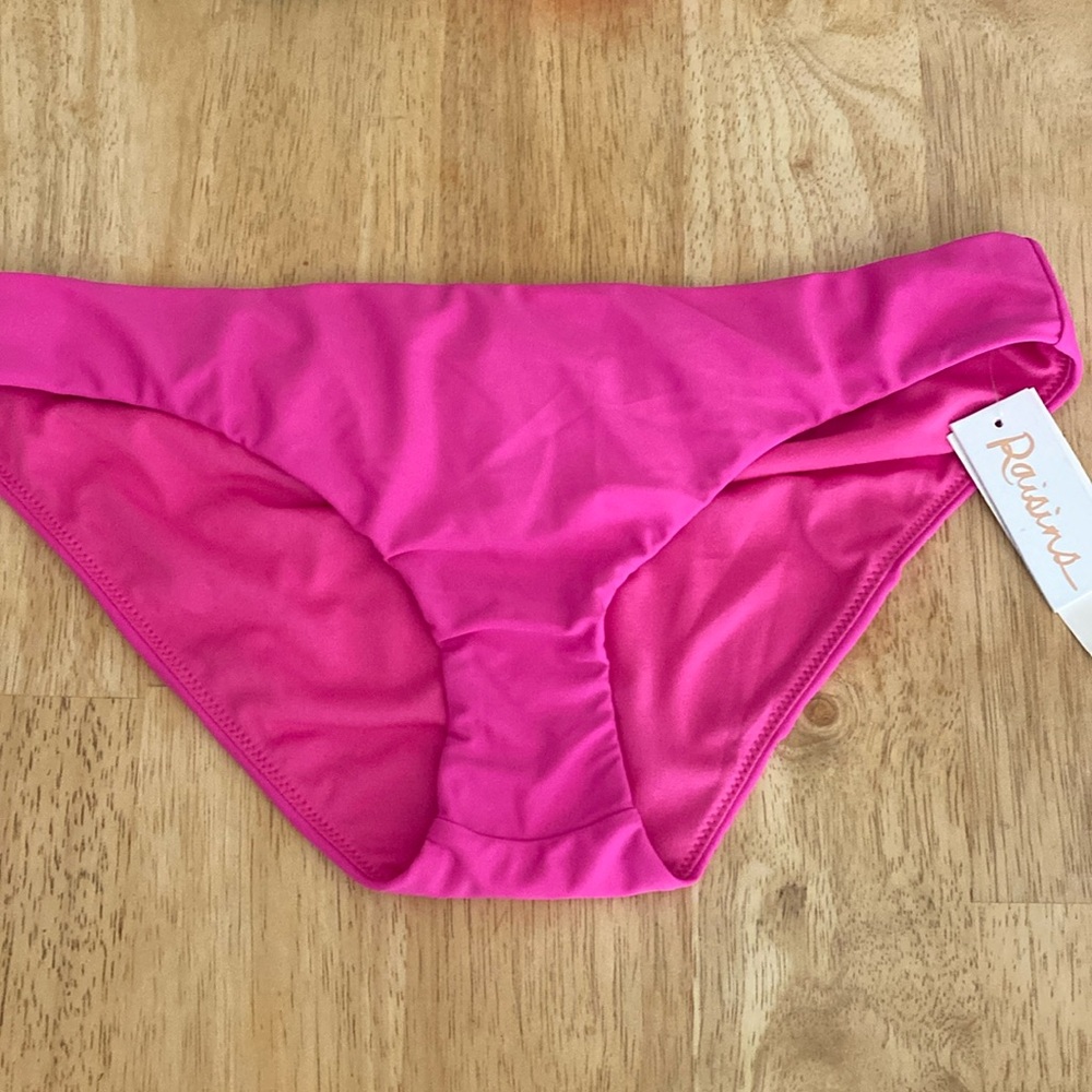 Raisins NWT ruched bikini bottoms